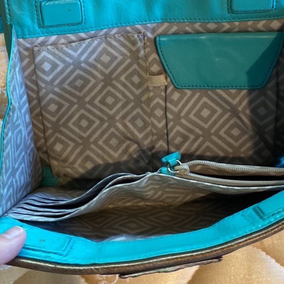 Brighton Shiloh leather cross body bag in jade - Picture 13 of 14